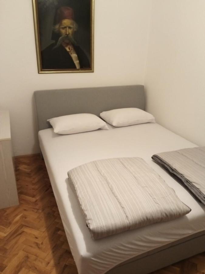 Domacinstvo Trifunovic Διαμέρισμα Pretresnja Εξωτερικό φωτογραφία